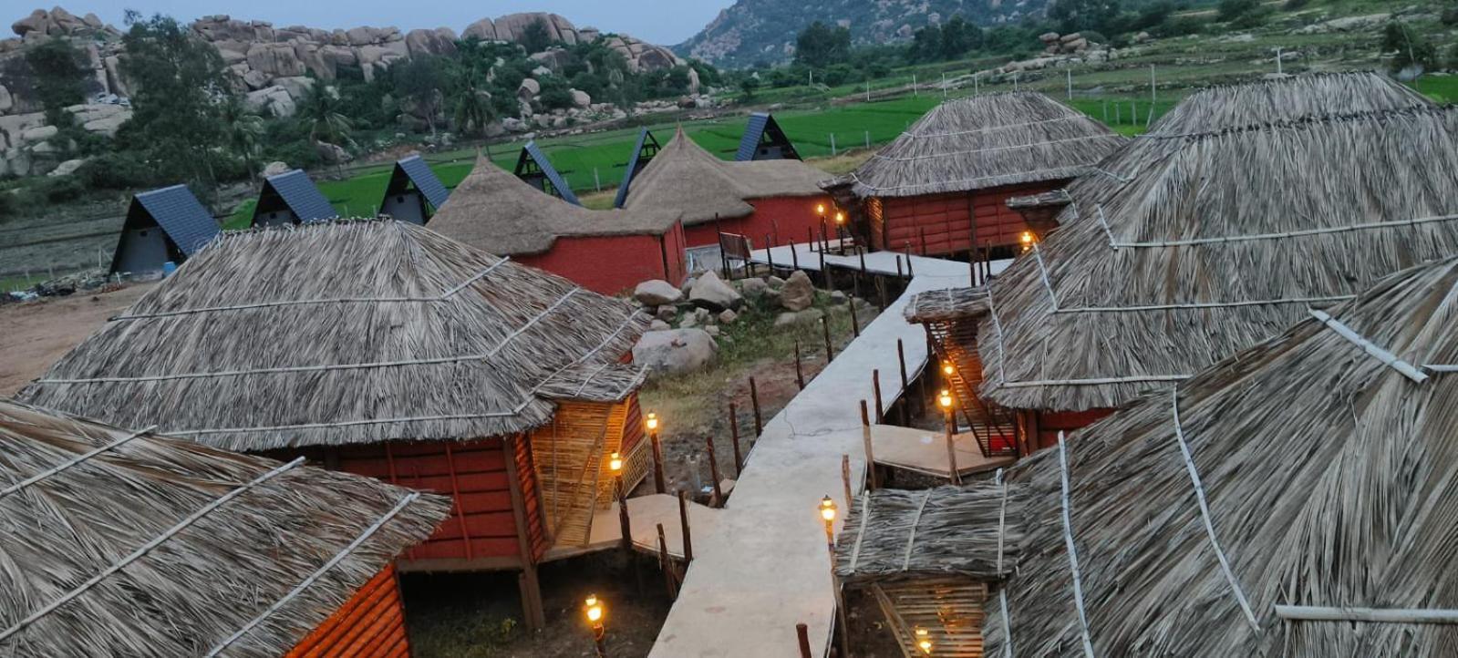 Golden Chariot Resort Hampi Luaran gambar